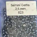 823